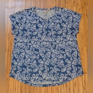 NWOT Chicos Sheer Leaf Print Top